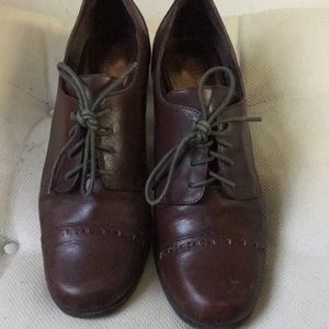 Etienne Aigner Oxford Heels